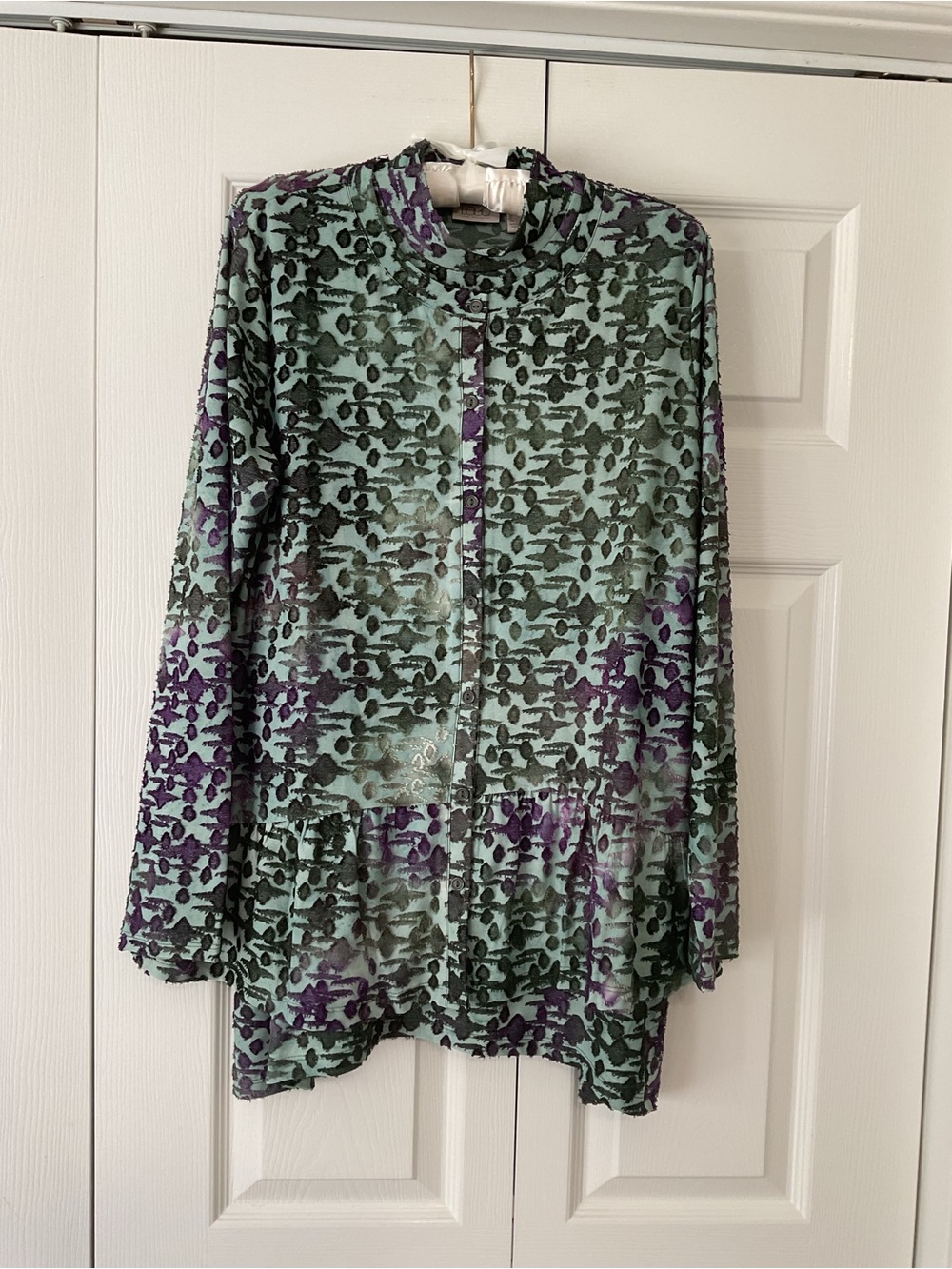 Logo by Lori Goldstein 2 piece jacquard burnout Cardigan set